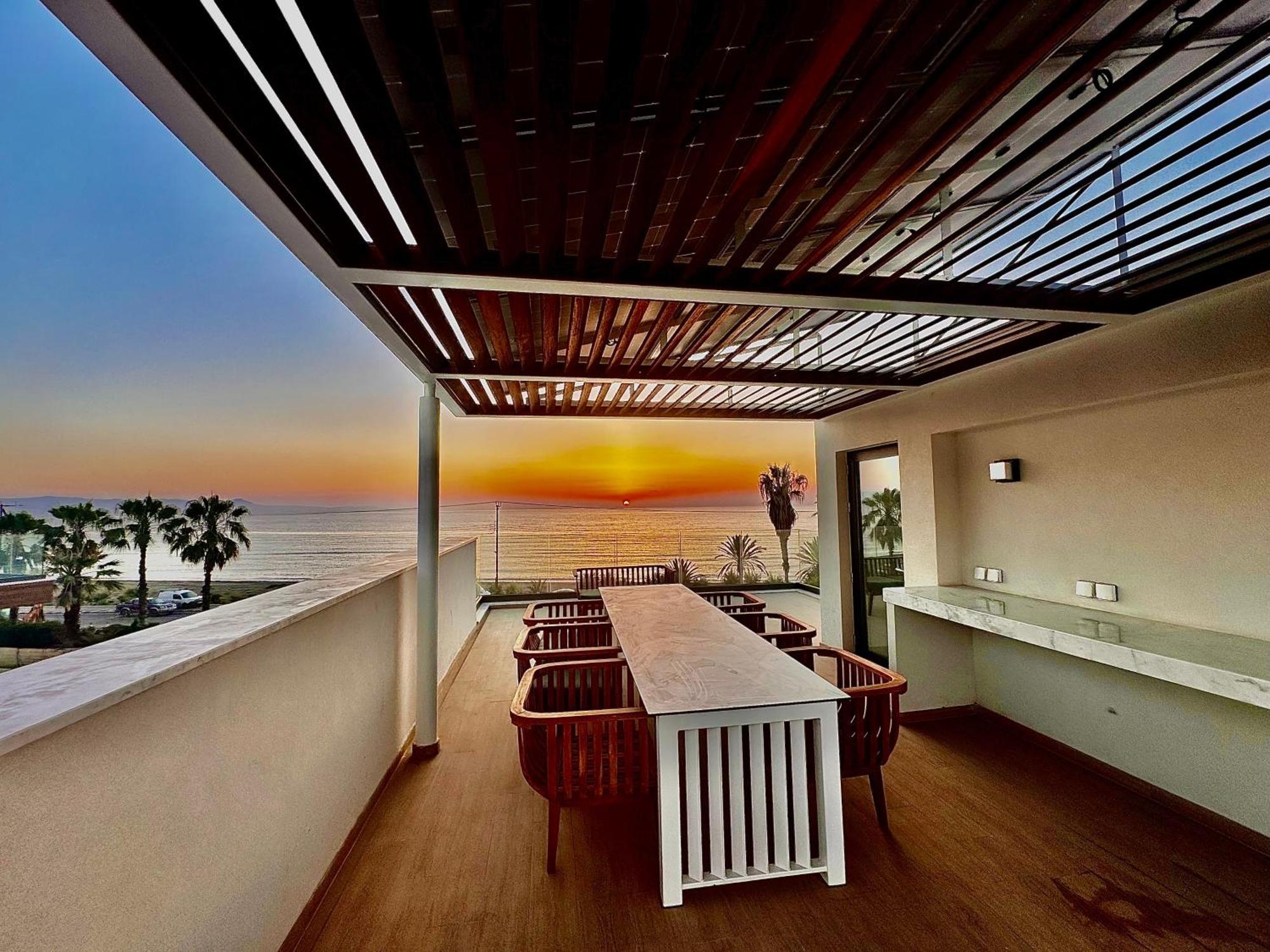 Santa Barbara Seafront Villas W Jacuzzi Pool 파포스 외부 사진